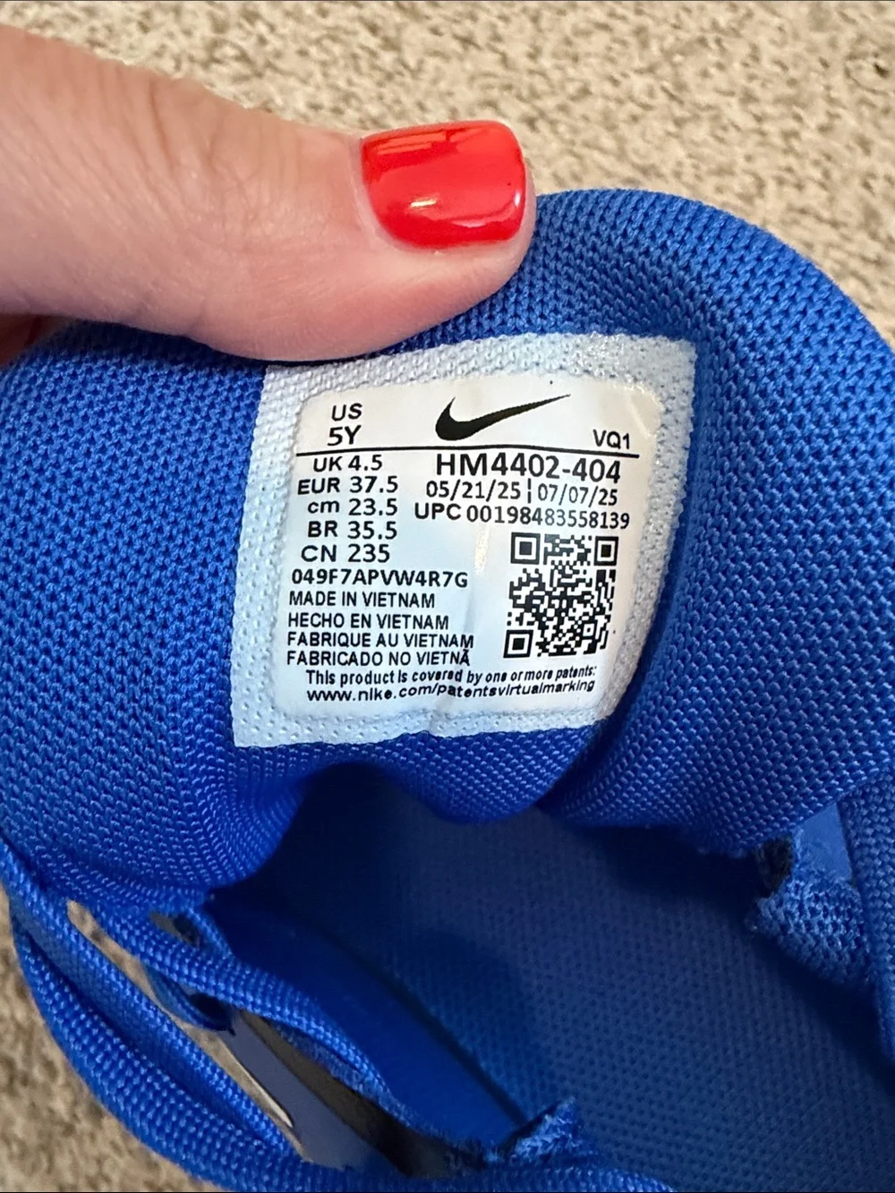 NIKE Cosmic runner sneaker, 5